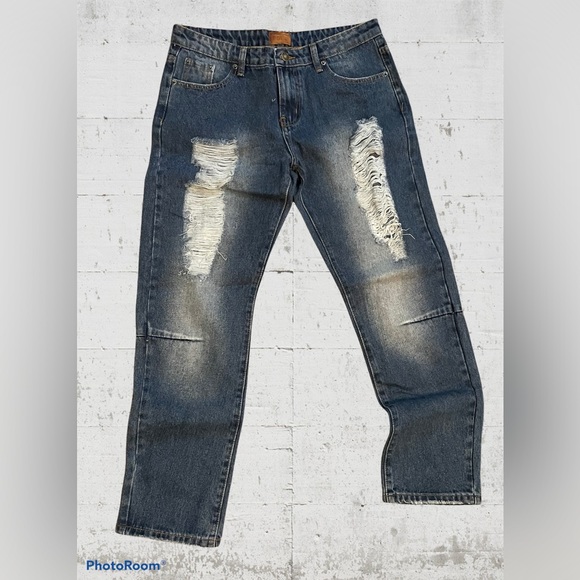 NWT! Blue Denim Distressed Boyfriend Jeans - Picture 2 of 7